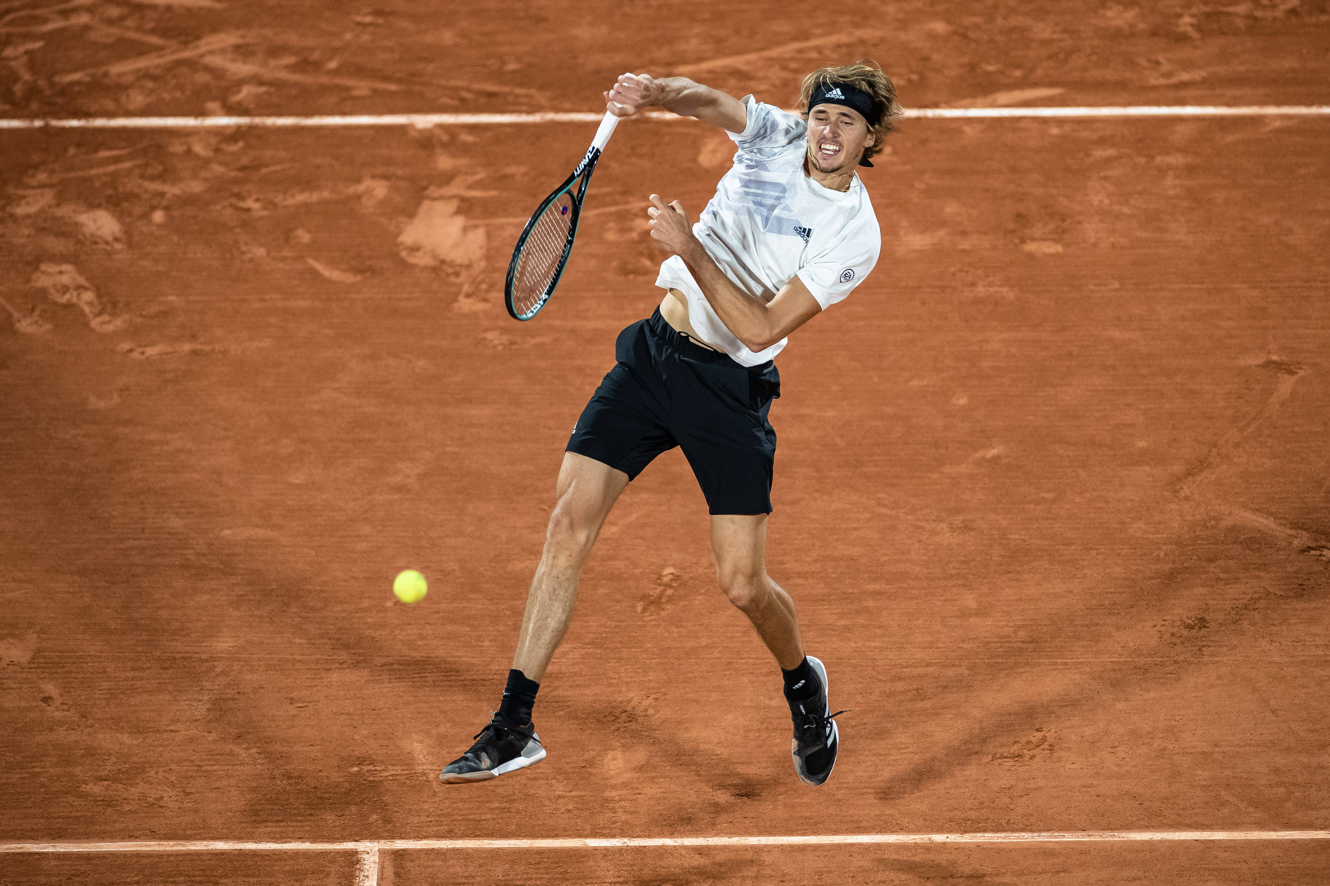 法网轻取戴维斯杯,兹维列夫状态火热 法网轻取戴维斯杯,兹维列夫状态火热