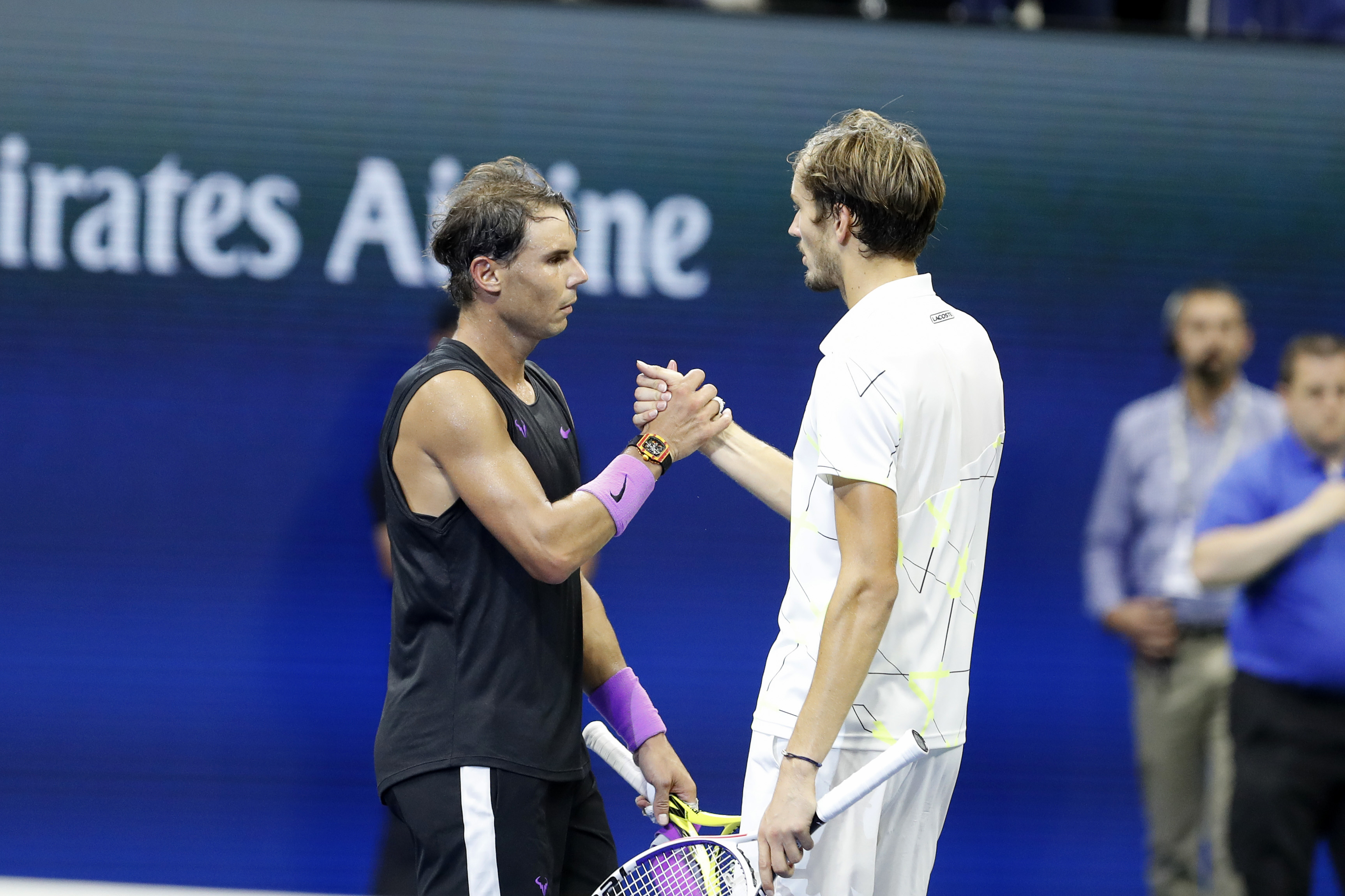 美网轻取法网，梅德韦杰夫带队取胜