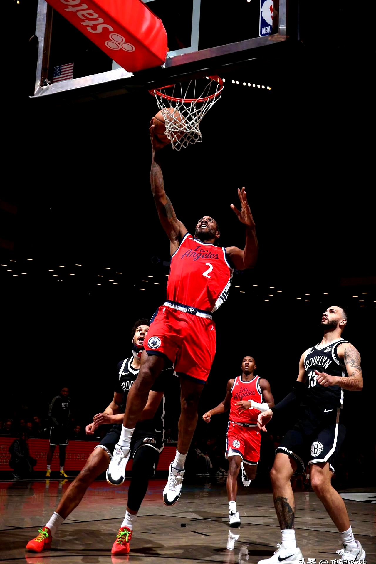 快船完胜雷霆，库里刷新纪录