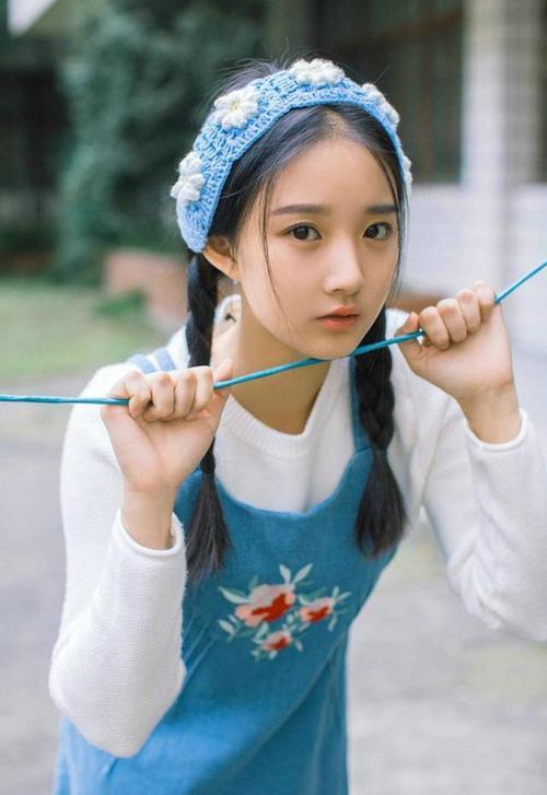 赛道上的挡拆与轮胎墙背后的三分雨，维斯塔潘如何以篮网式战术横扫汉密尔顿的雷霆之师